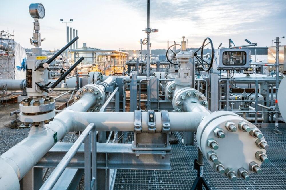 Do zavšetka ostala 294 kilometra: Postrojenje u Lubminu, Foto: Spiegel.de