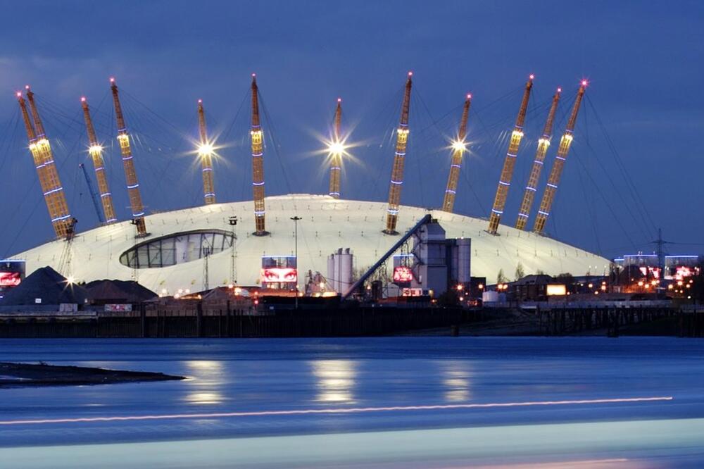 O2 arena, na poluostrvu koje je napravila Temza