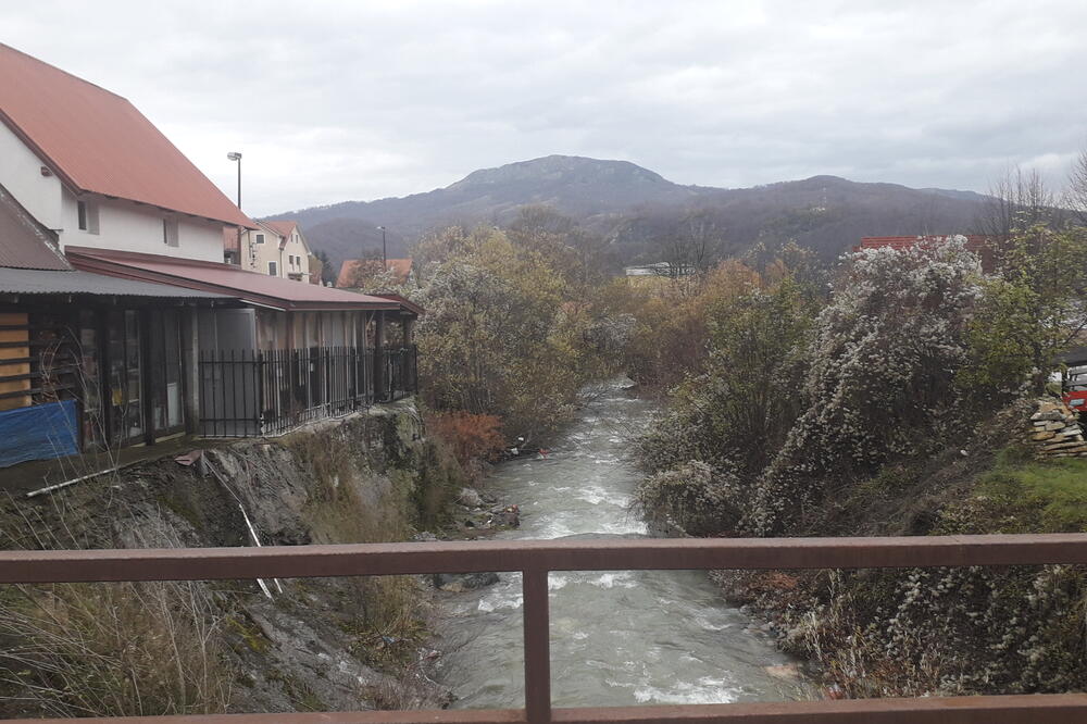 Fekalije idu u Kolašinsku rijeku, Foto: Dragana Šćepanović