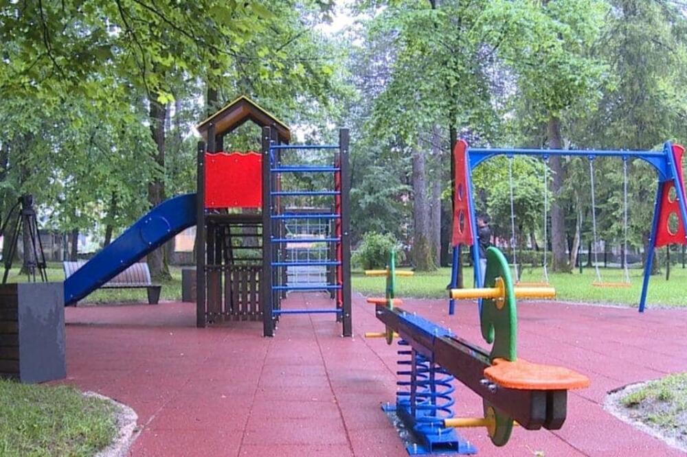 Dječije igralište na Cetinju, Foto: SDP Cetinje