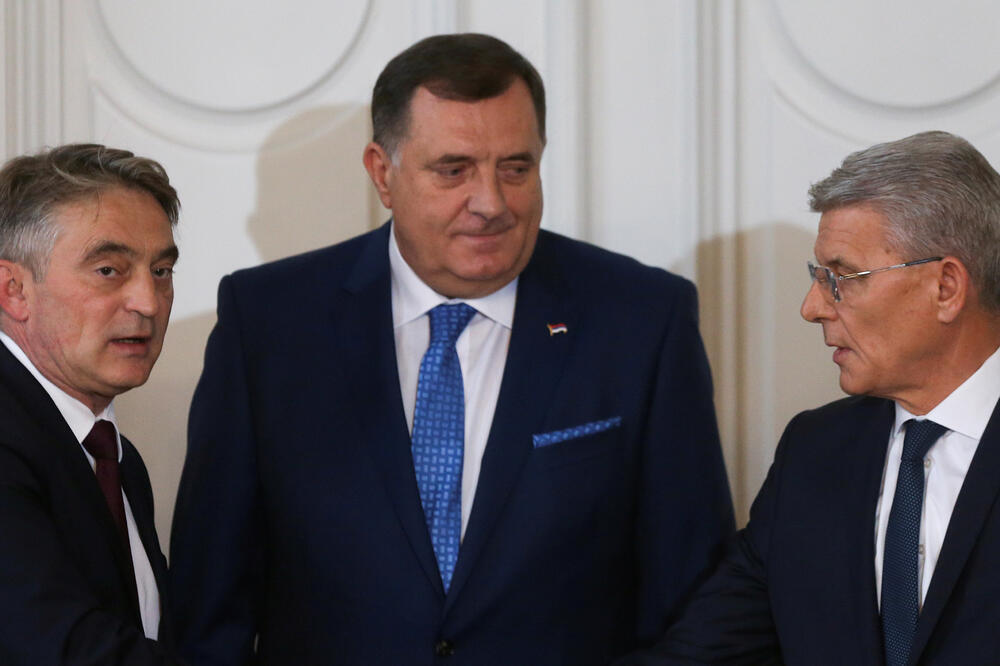 Postigli dogovor: Komšić, Dodik i Džaferović, Foto: Reuters