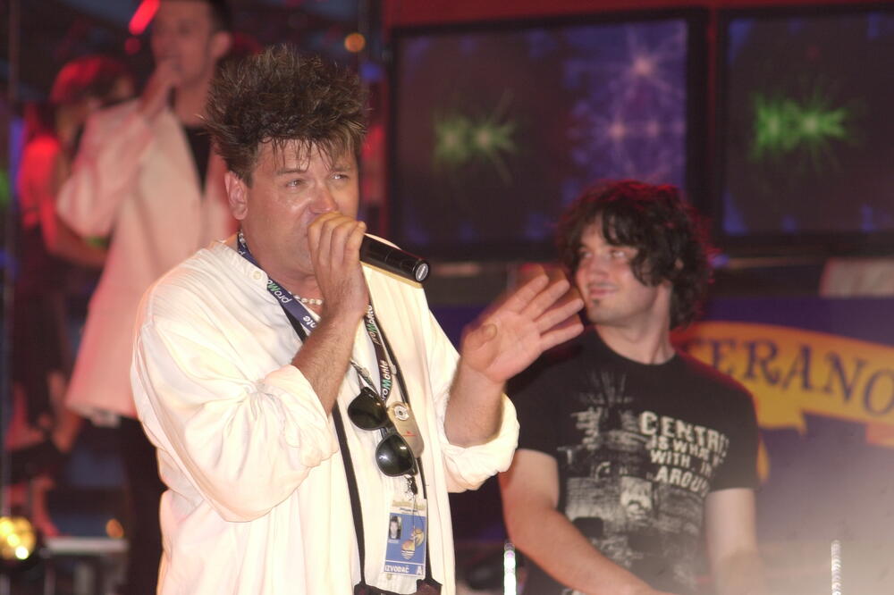 Crvena Jabuka, Foto: Arhiva Vijesti