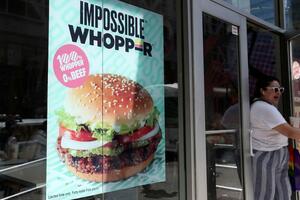Vegan tužio Burger King jer biljni burger peku na istom roštilju...