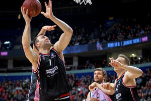 Parahuski odlazi iz Partizana