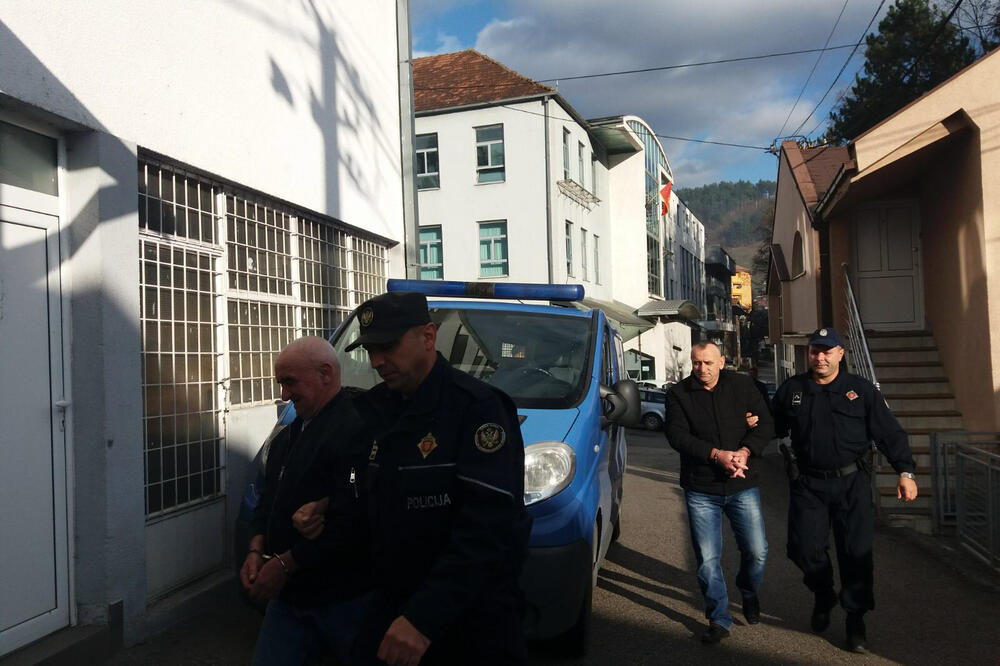Braću Bojić sprovode na suđenje, Foto: Jadranka Ćetković