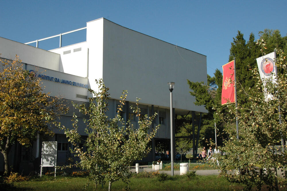 Institut za javno zdravlje, Foto: Luka Zeković, Luka Zeković, Luka Zeković, Luka Zeković, Luka Zeković, Luka Zeković