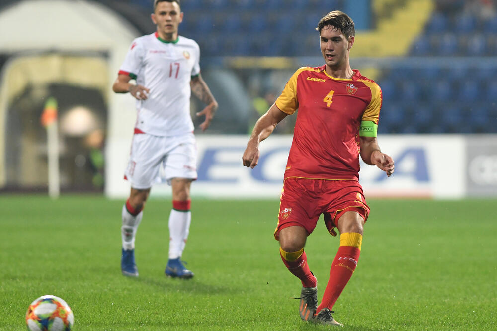 Nikola Vukčević na meču sa Bjelorusijom, Foto: Savo Prelević