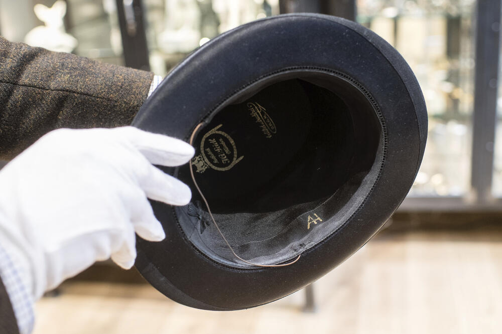 Hitlerov šešir prodat za 50.000 eura, Foto: AP