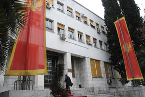 Nacionalno ne može na državne zgrade