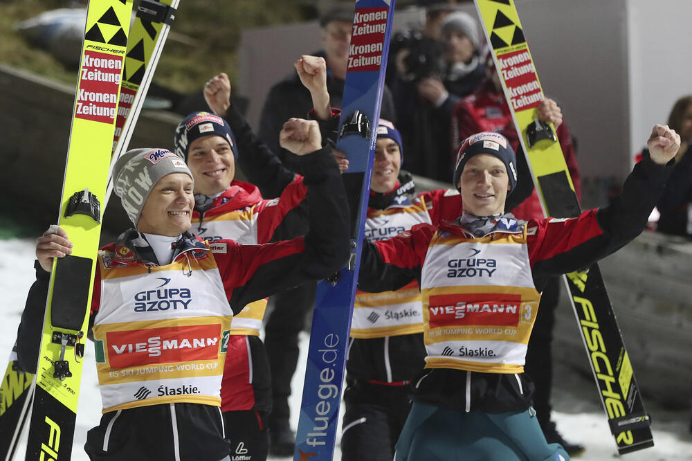 Reprezentacija Austrije u skokovima, Foto: Czarek Sokolowski