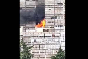 Veliki požar na stambenoj zgradi u Splitu, povrijeđeno nekoliko...