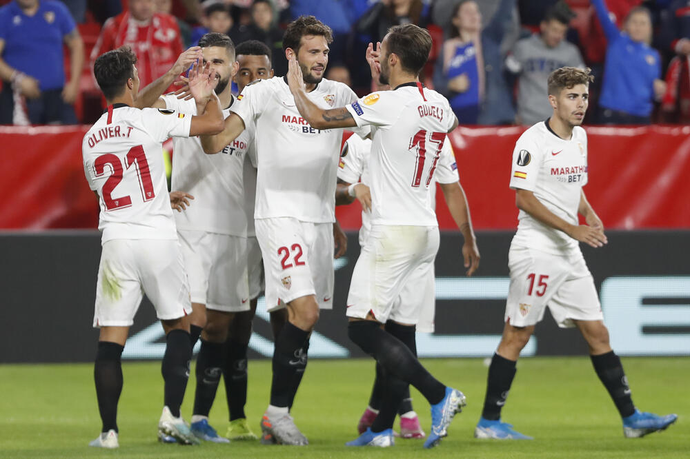 Fudbaleri Sevilje, Foto: AP