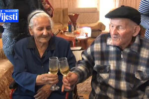 Kosara i Arsenije Stojanović proslavili 70 godina braka!