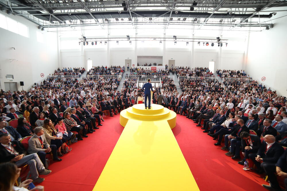 Sa jedog od skupova Demokrata, Foto: Demokrate