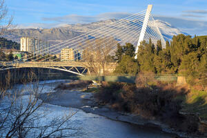 Oblačno i uglavnom suvo