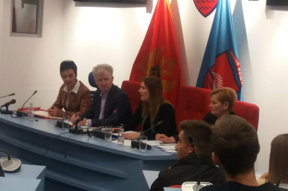 U lokalnu infrastrukturu biće uloženo ukupno 23,8 miliona eura, Foto: Jadranka Ćetković