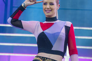 Azelei ukrali nakit vrijedan 336.000 dolara