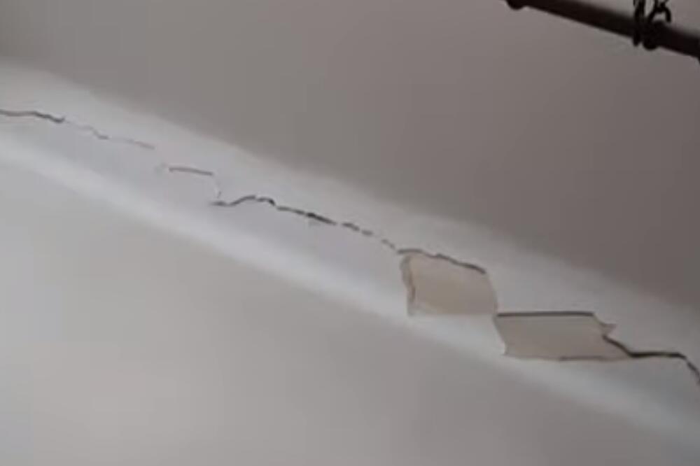 Popucali mnogi zidovi, Foto: Zemljotres