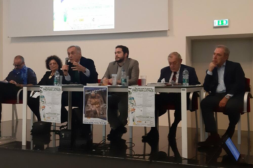 Lekić na konferenciji, Foto: Demos