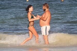 Elajza Kamings uživa na medenom mjesecu