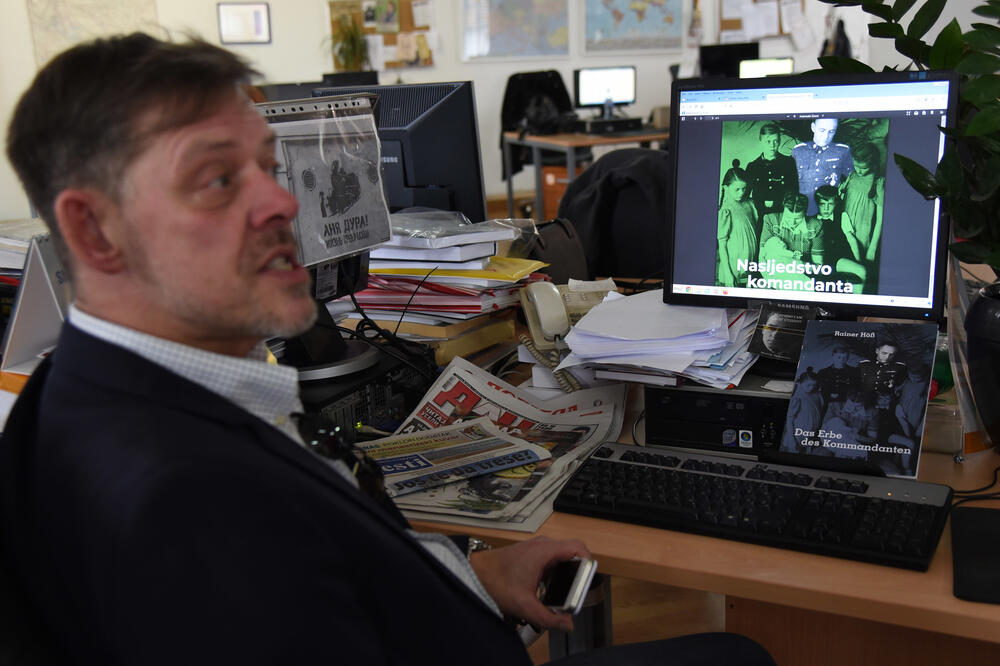 Rajner Hes u redakciji "Vijesti", Foto: Luka Zeković