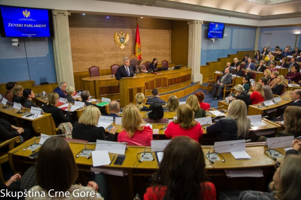 Zasjedanje ženskog parlamenta, Foto: Skupština Crne Gore