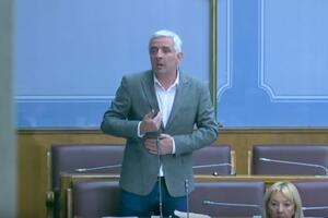 Vučurović o incidentu sa Gvozdenovićem: Razmijenili oštre riječi i...