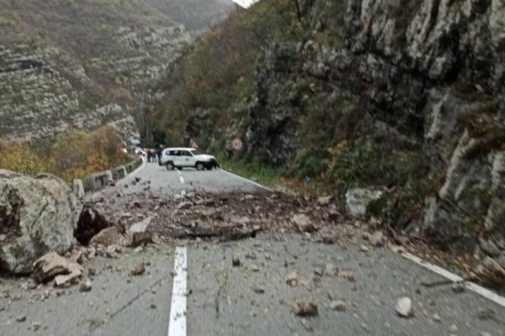 Odron u Platijama prekjuče, Foto: Čitalac "Vijesti"