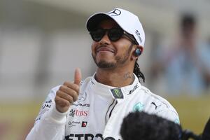 "Grend slem" u Abu Dabiju: Hamilton u velikom stilu završio...