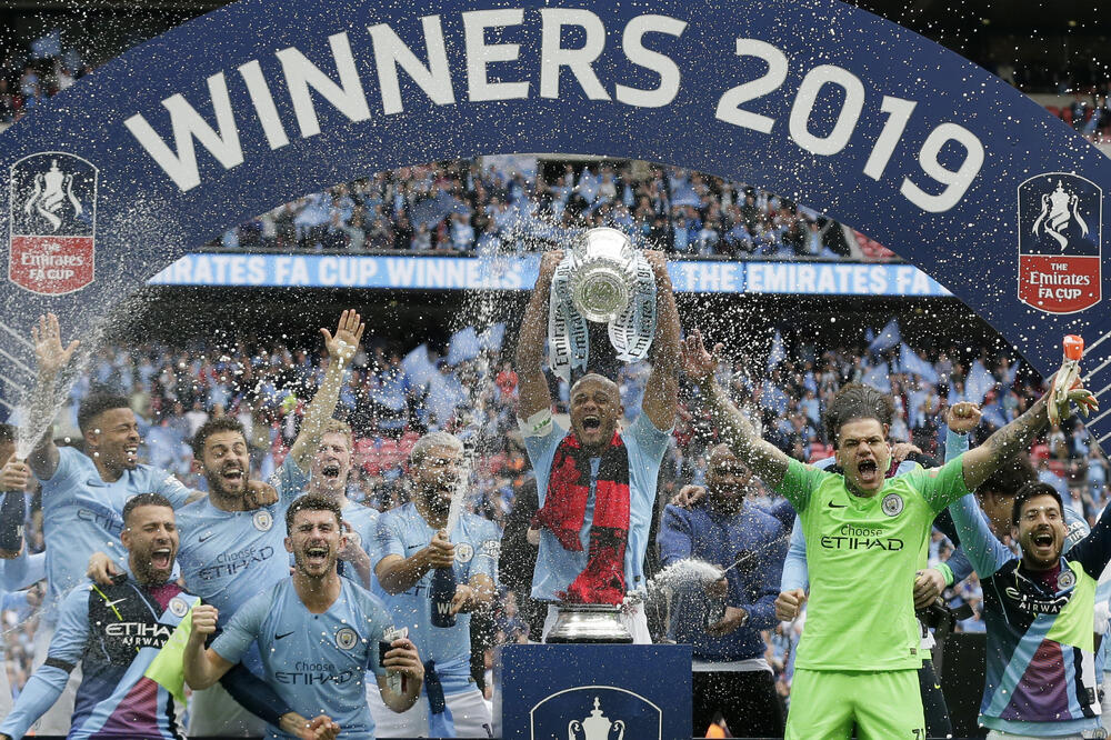 Trofej brani Mančester siti, Foto: Beta-AP