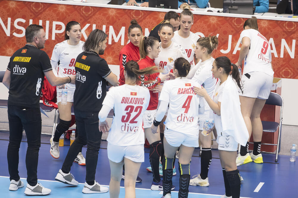 Igraju za glavnu fazu: rukometašice Crne Gore, Foto: Aniko Kovacs/IHF