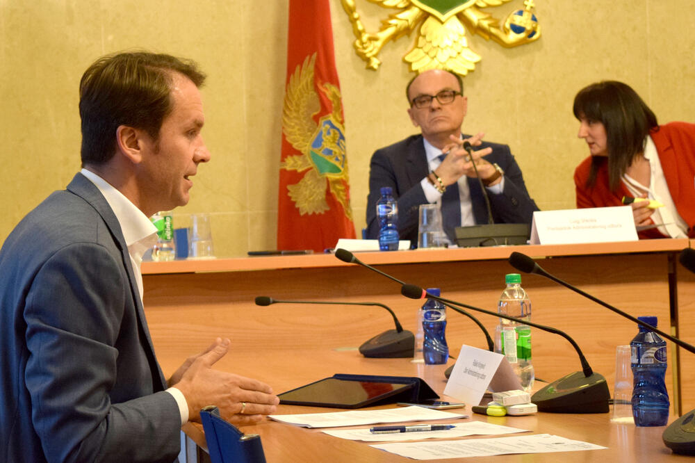 Konjević na sjednici Administrativnog odbora, Foto: Luka Zeković