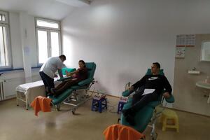 Bjelopoljski maturanti donirali krv