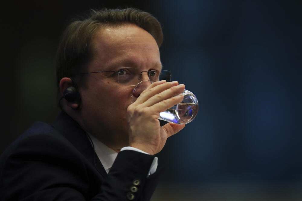 Varhelji, Foto: BETA/AP