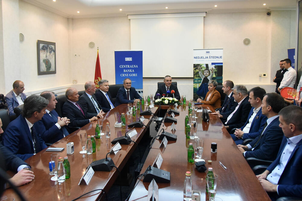 Bankama rok od 10 godina za postizanje ciljanog iznosa za Sanacioni fond: Guverner CBCG sa direktorima banaka uverner CBCG sa direktorima komercijalnih banakaCentralna banka Crne Gore  CBCG  konferencija za stampu povodom nedelje stednje Foto BORIS PEJOVI, Foto: Boris Pejović