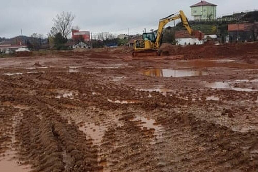 Mašine danima na placu, Foto: Privatna arhiva