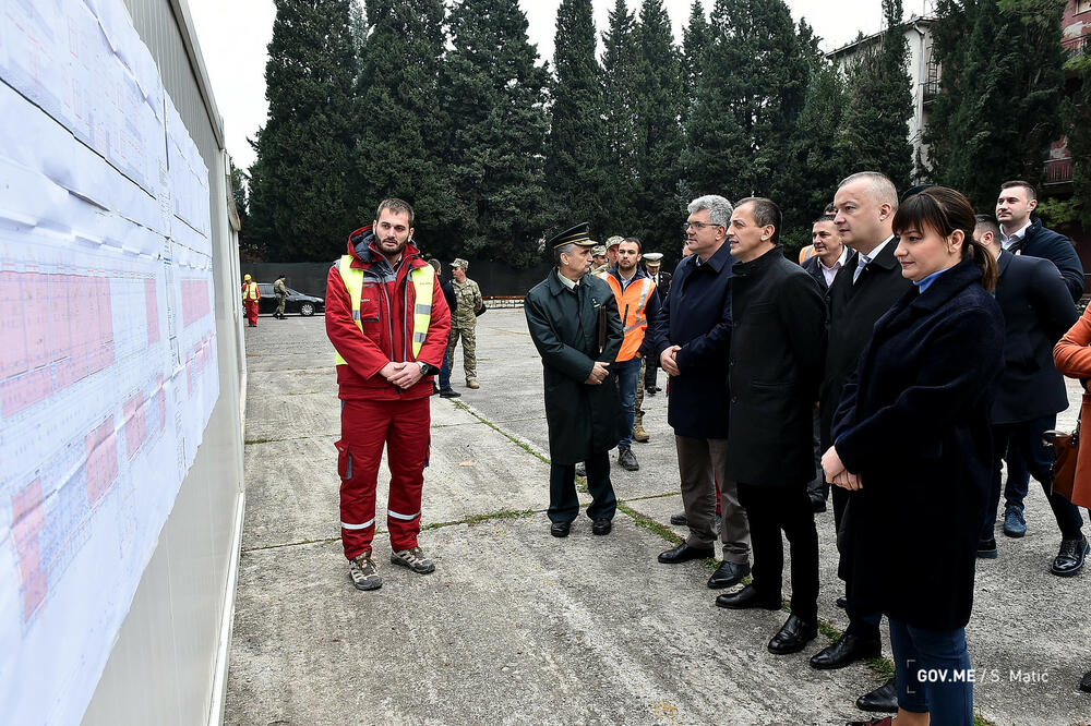 Počela rekonstrukcija dvije zgrade u kasarni Masline, Foto: Gov.me