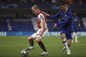 Doni van de Bek blizu Reala