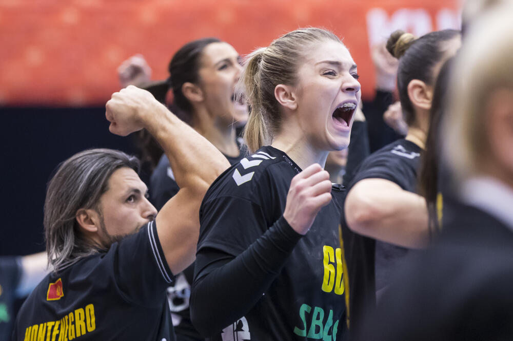 Rukometašice Crne Gore, Foto: Aniko Kovas/IHF