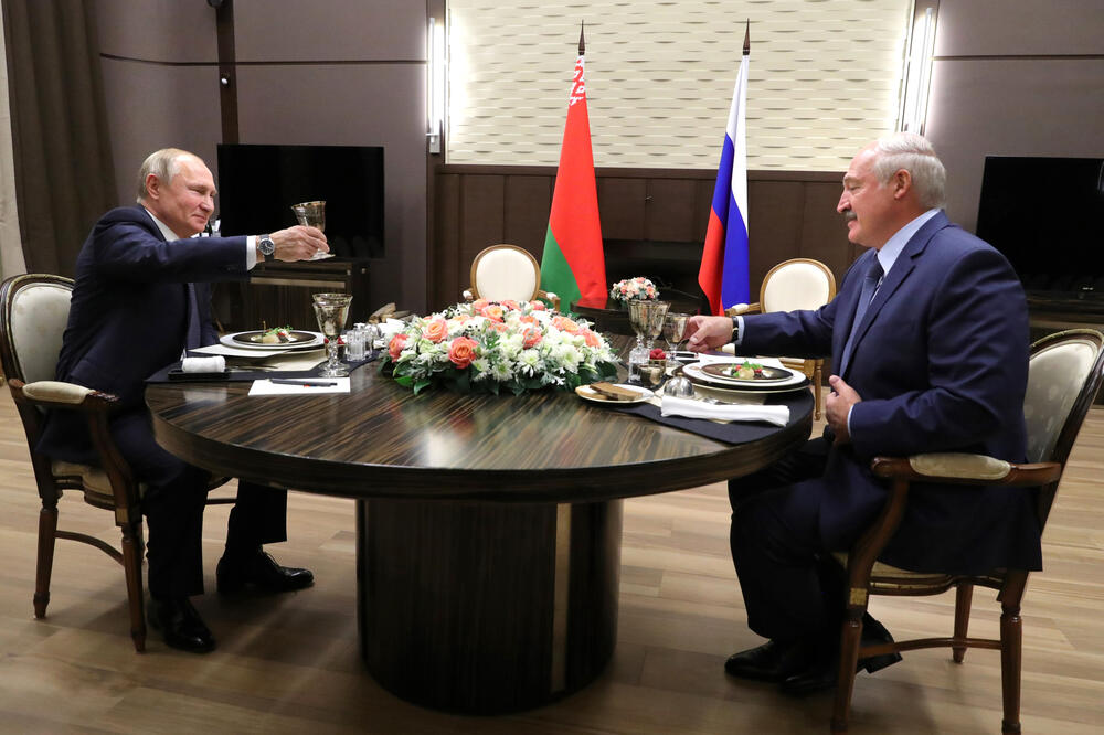 Putin i Lukašenko, Foto: BETA/AP