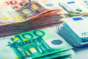 Državi fali 1,19 milijardi eura u naredne tri godine