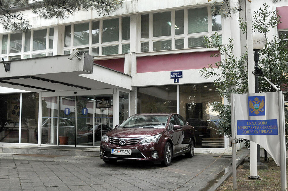 Zakon usvojen krajem 2016. godine: Poreska uprava, Foto: Zoran Đurić, Zoran Đurić