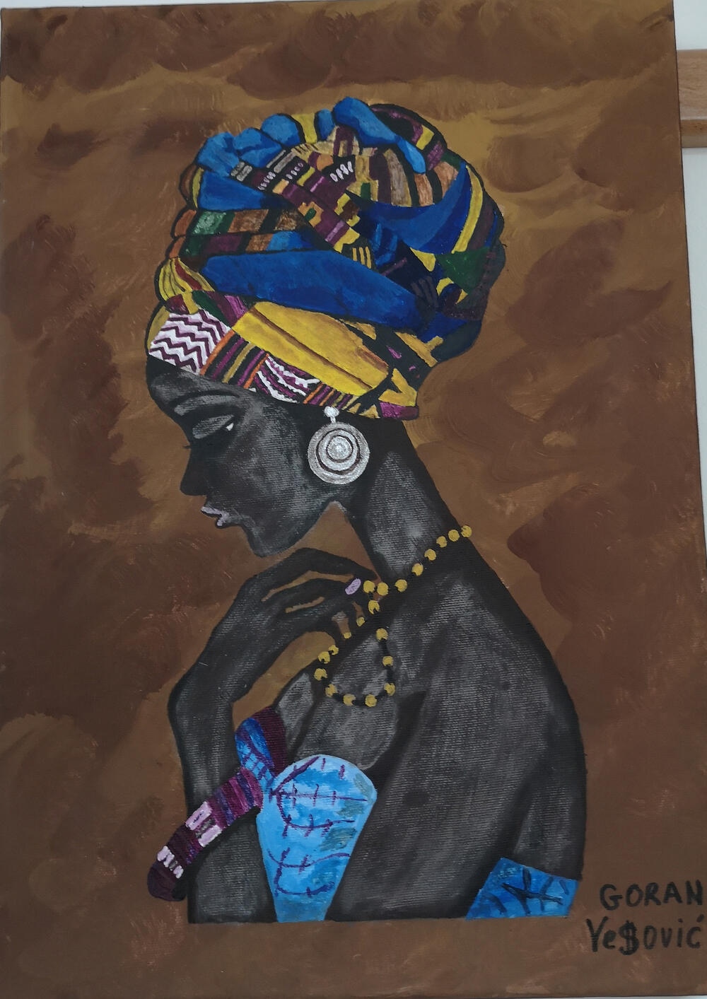 U Upravi za izvršenje krivičnih sankcija otvorena je izložba slika čiji su autori sedam osuđenika - Dejan Obradović, Goran Vešović, Goran Vešović, Dragan Kovačina, Mihajlo Grgurović, Dragutin Jelić, Mitar Knežević, Samir Beriša i Stefan Milojković.Oni su posljednjih šest mjeseci stvarali umjetnička djela pod mentorstvom književnice, slikarke i nekadašnje osuđenice Olivere Ćirković.