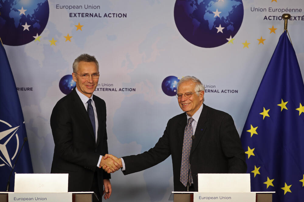 Stoltenberg i Borel, Foto: AP