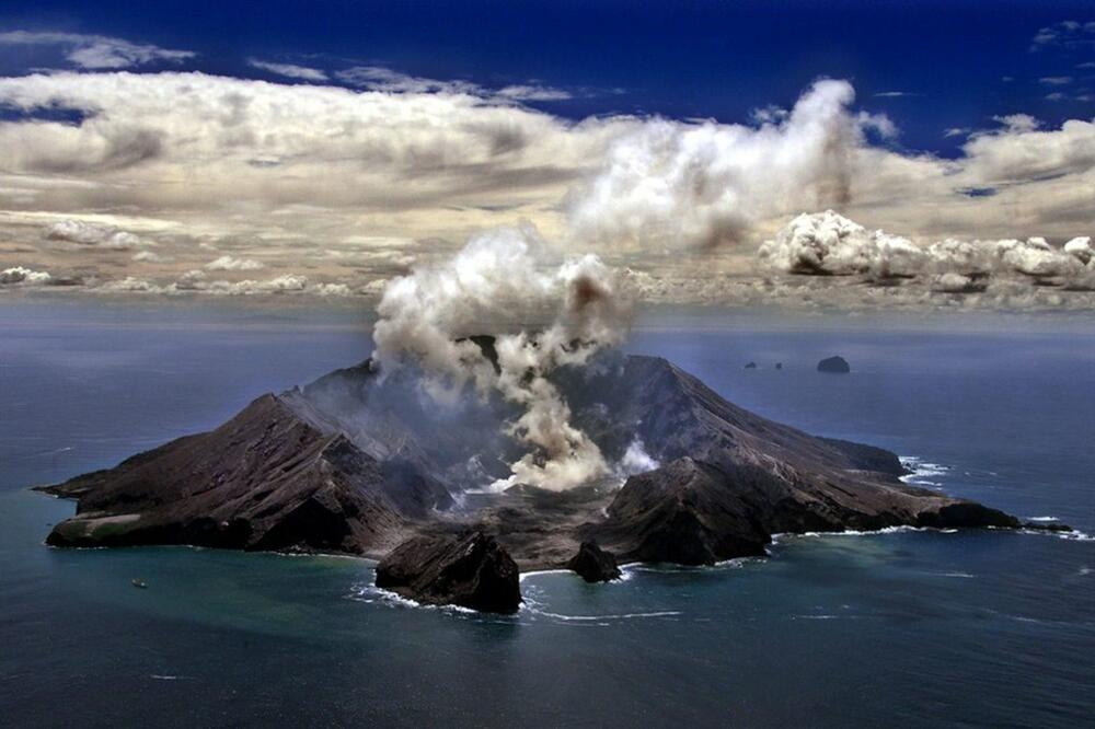 Vulkan na Bijelom ostrvu, Foto: AFP