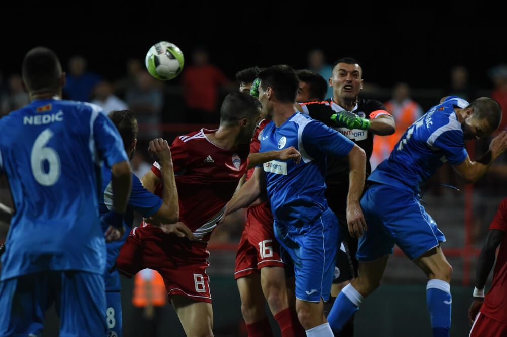 Sa meča OFK Titograd - Sutjeska u avgustu, Foto: Savo Prelević