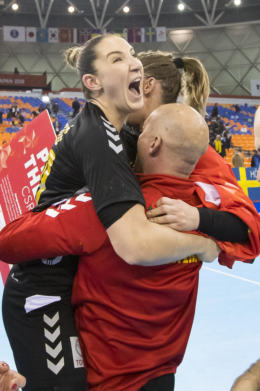 Crnogorske rukometašice pobijedile Švedsku i plasirale se na kvalifikacioni turnir za OI