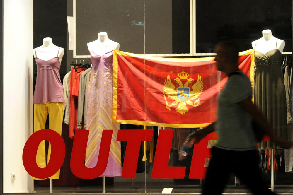 U rukama stranaca nalaze se skoro dva, odnosno 1,86 neto nacionalnih dohodaka iz jedne godine, Foto: Boris Pejović