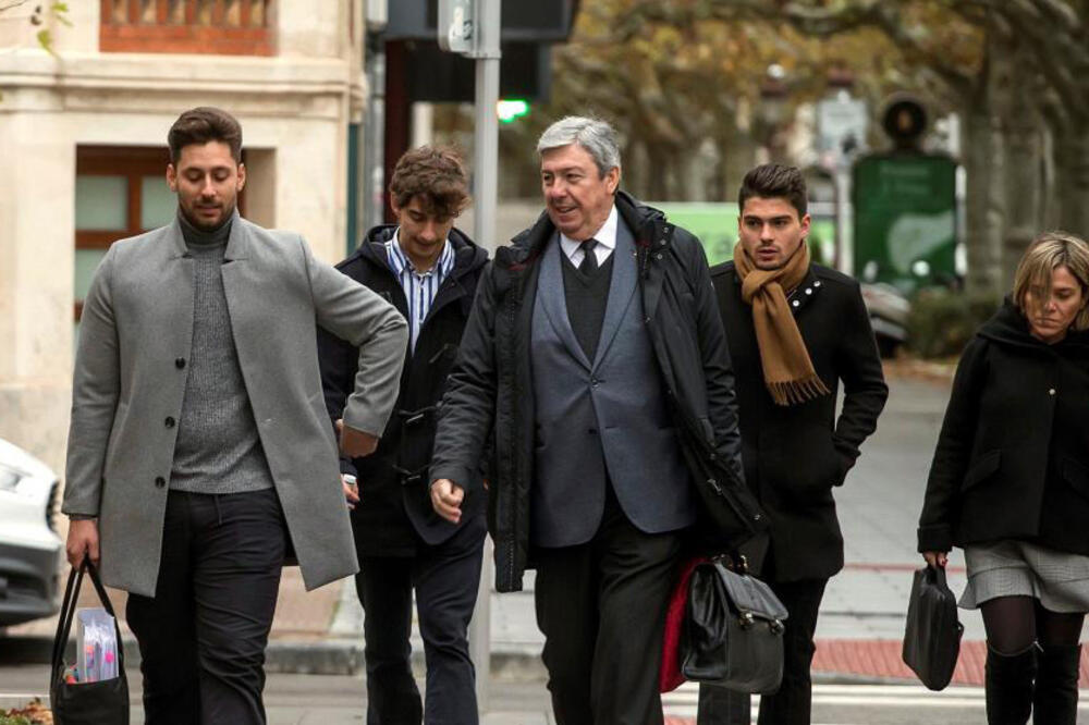 Fudbaleri sa advokatima ulaze u sud