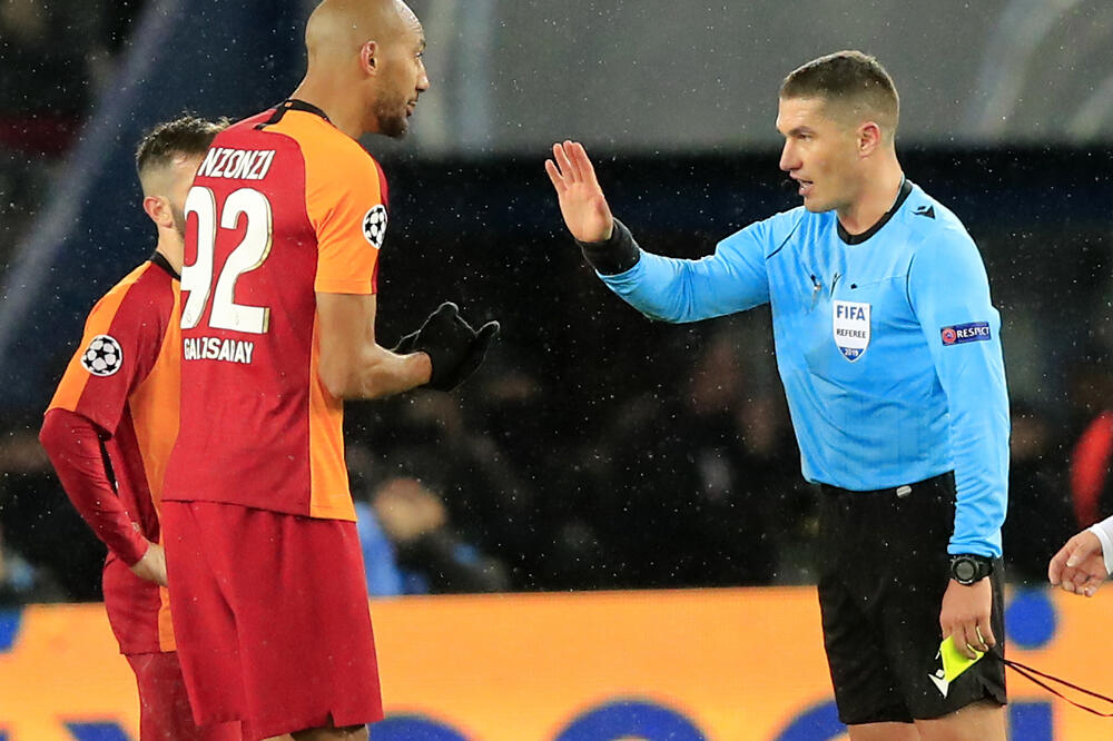 Stiven Nzonzi u dresu Galatasaraja, Foto: Beta/AP